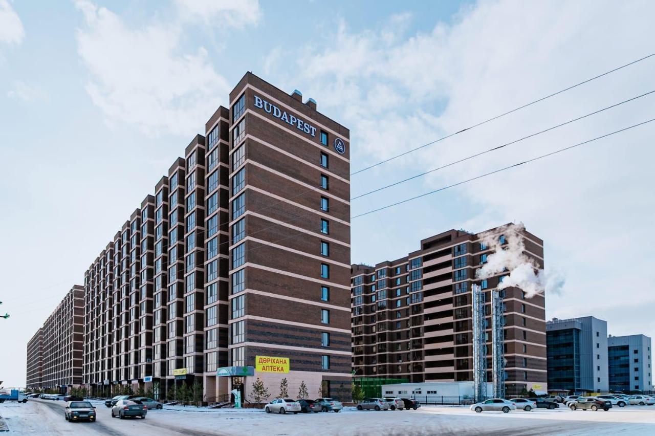 Аэропорт 10 Минут Appartement Astana Buitenkant foto